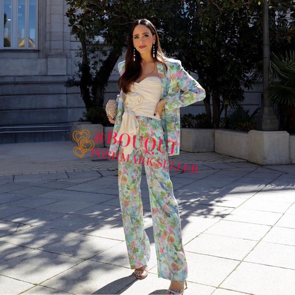 BLOGGERS FAV ZARA FLORAL PRINTED BLAZER - Picture 15 of 16